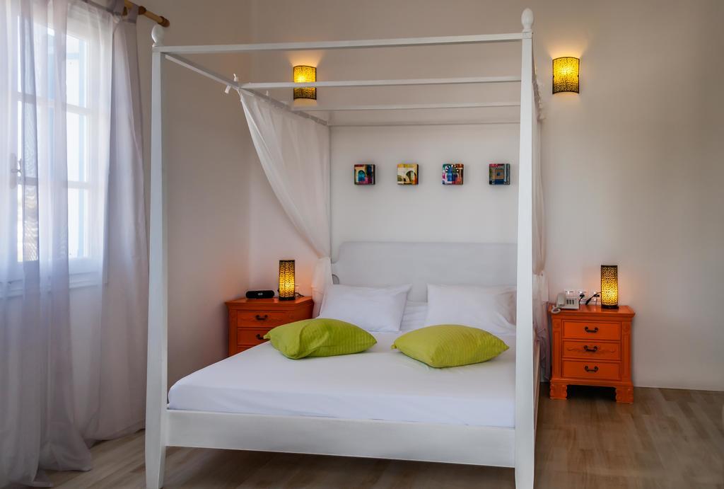 Eiriana Luxury Suites Plaka  Exterior photo
